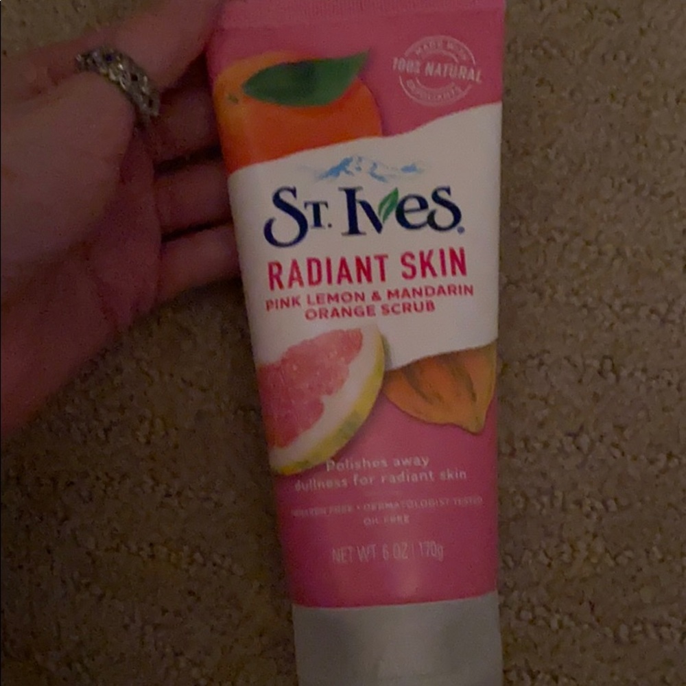 unopened !! st ives scrub